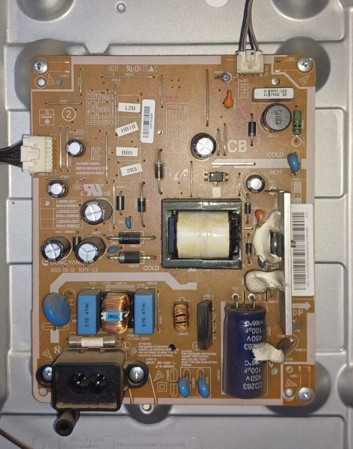 ⁦UA32EH4003 L32G0-DDY BN44-00884A⁩ - الصورة ⁦1⁩